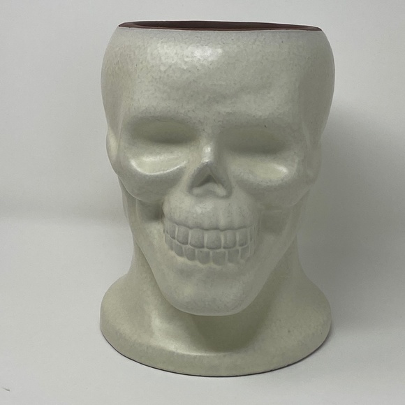 Halloween Smiling Skeleton Vase Planter White New
